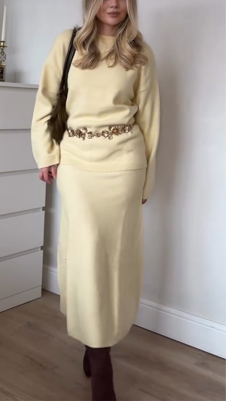 Women Round Neck Solid Color Elegant Casual Knitted Suit