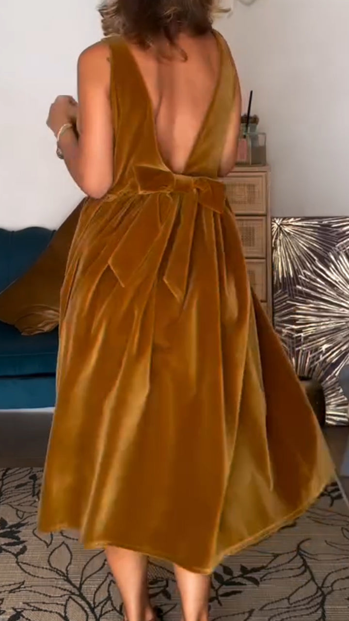 Women Round Neck Solid Color Back Hollow Bow Design Elegant Casual Black Velvet Dress